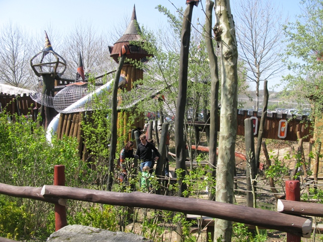 make sure JavaScript/ActiveX are enabled