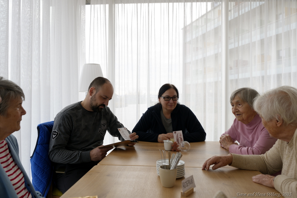 make sure JavaScript/ActiveX are enabled